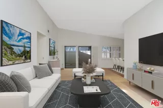 Photo #2: 24423215 Listing 