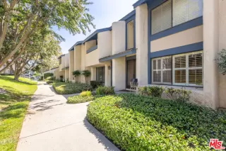 Photo #1: 24431647 Listing 