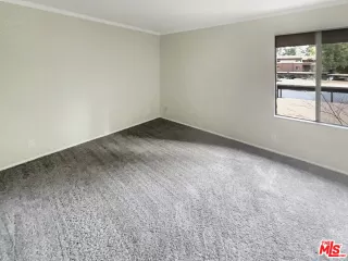 Photo #4: 24474459 Listing 