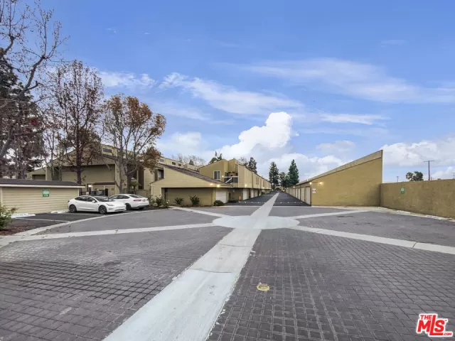 MLS: 24474999 Condo For Sale