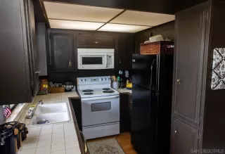 Photo #4: 250021943SD Listing 