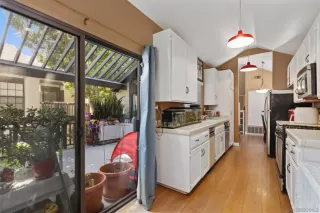 Photo #4: 250037855SD Listing 