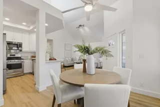 Photo #3: 250041509SD Listing 