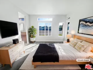 Photo #3: 25491631 Listing