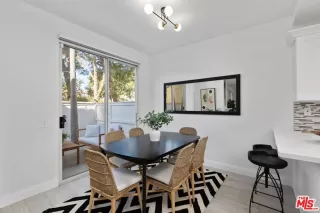 Photo #3: 25504315 Listing