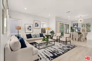 Photo #4: 25504811 Listing