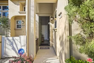 Photo #2: 25507229 Listing