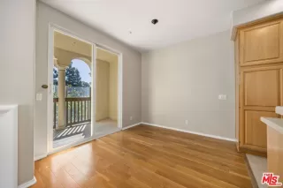 Photo #2: 25512952 Listing 