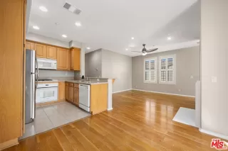 Photo #3: 25512952 Listing 