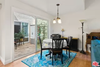 Photo #6: 25524977 Listing