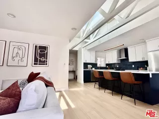 Photo #2: 25531137 Listing