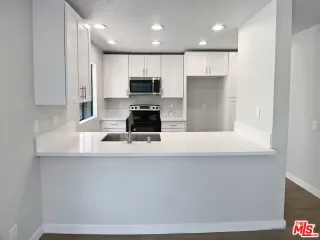 Photo #5: 25532171 Listing 