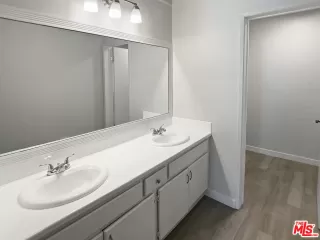 Photo #6: 25532171 Listing 