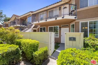 Photo #4: 25532617 Listing