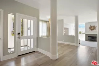 Photo #3: 25557307 Listing