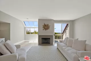 Photo #5: 25557307 Listing