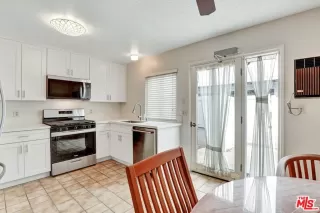 Photo #4: 25569245 Listing