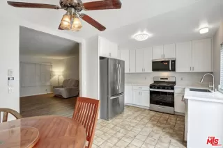 Photo #5: 25569245 Listing