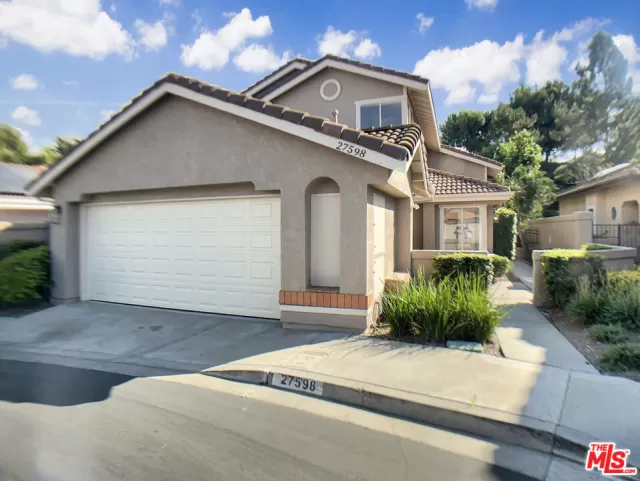 MLS: 25586435 Condo For Sale