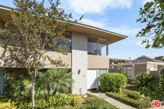 Photo #1: 25599181 Listing 