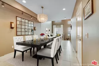 Photo #1: 25612463 Listing