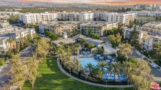 Photo #5: 25612463 Listing