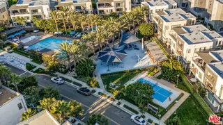 Photo #6: 25612463 Listing