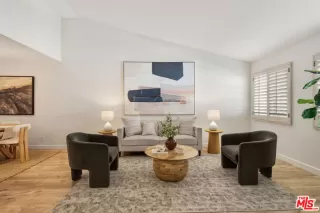 Photo #1: 25612857 Listing 