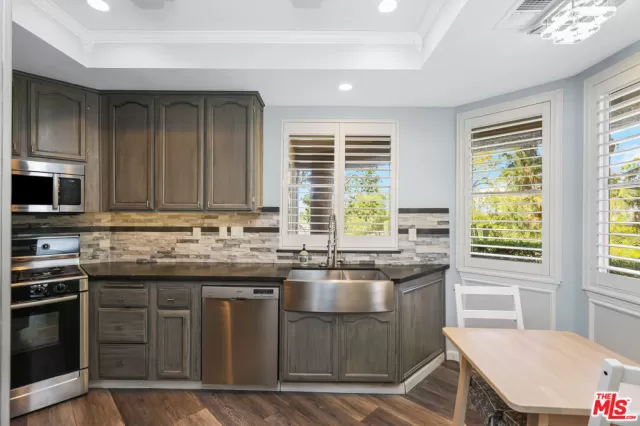 MLS: 25616057 Condo For Sale