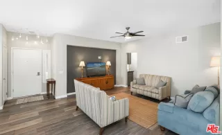 Photo #2: 25616057 Listing 