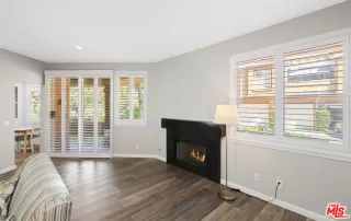 Photo #4: 25616057 Listing 