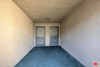 Photo #3: 25628227 Listing