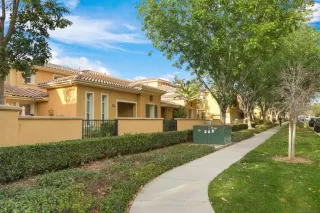 Photo #3: 260003271SD Listing 