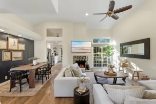 Photo #1: 260006509SD Listing 