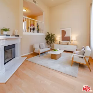 Photo #5: 26634807 Listing 