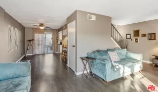 Photo #6: 26636909 Listing