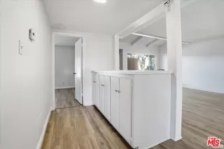 Photo #6: 26638253 Listing 