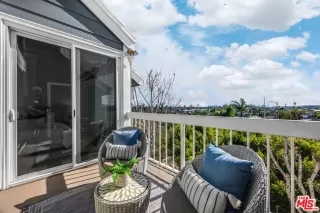 Photo #3: 26641247 Listing 