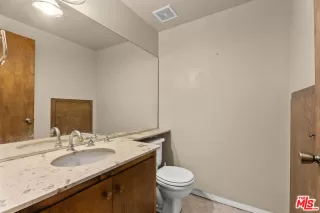 Photo #6: 26646961 Listing 