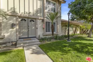 Photo #2: 26647411 Listing 