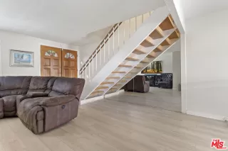 Photo #6: 26647411 Listing 