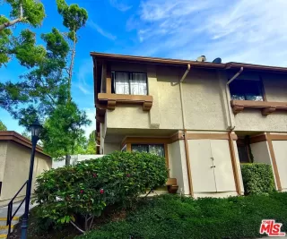 Photo #4: 26656443 Listing