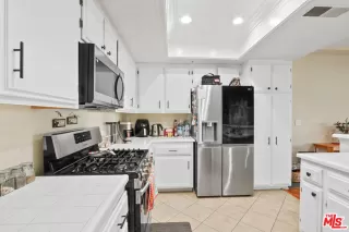 Photo #4: 26657021 Listing 