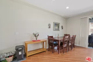 Photo #6: 26657021 Listing 