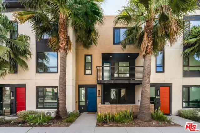 MLS: 26659343 Condo For Sale