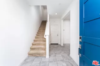 Photo #3: 26659343 Listing 