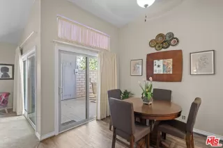 Photo #5: 26659707 Listing 