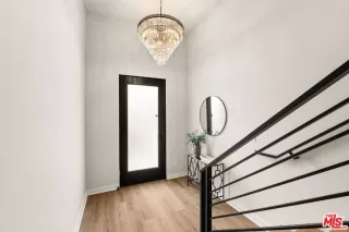 Photo #5: 26660293 Listing 