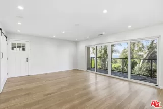 Photo #5: 26662915 Listing 