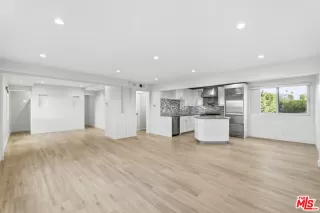 More Details about MLS # 26663477 : 2442 S COAST HIGHWAY 5